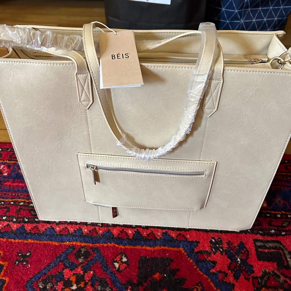 Beis - the Work Tote bag NWT! Full size cream. Complete w everything. Lovely!